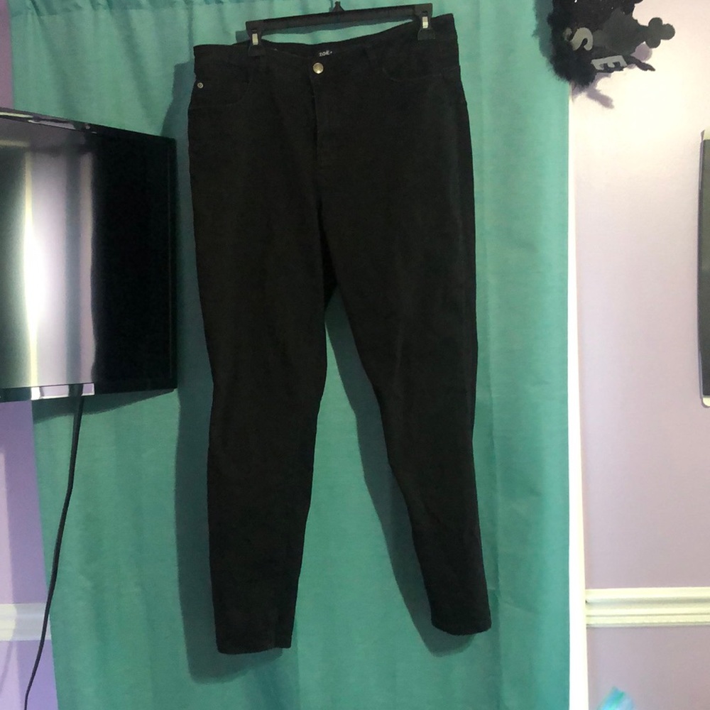 These are Zoe and phoebe black jeans